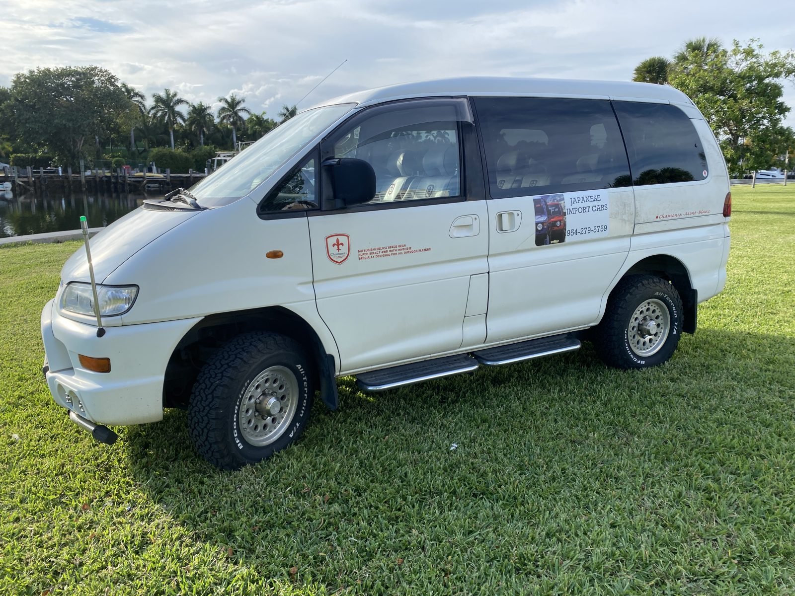 1999 Mitsubishi Delica — JDM Auto Miami