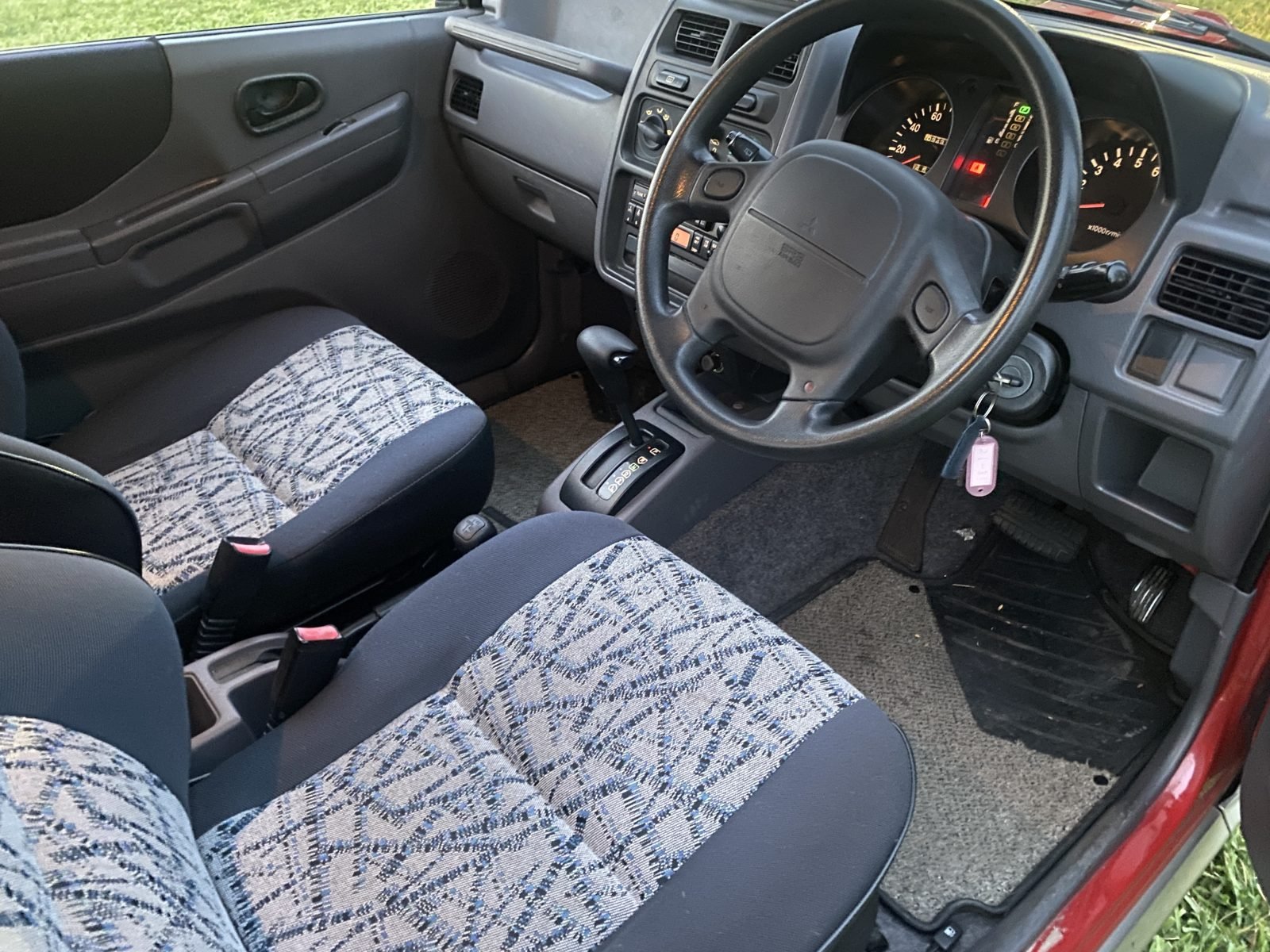 1996 Mitsubishi Pajero Mini — photo 10