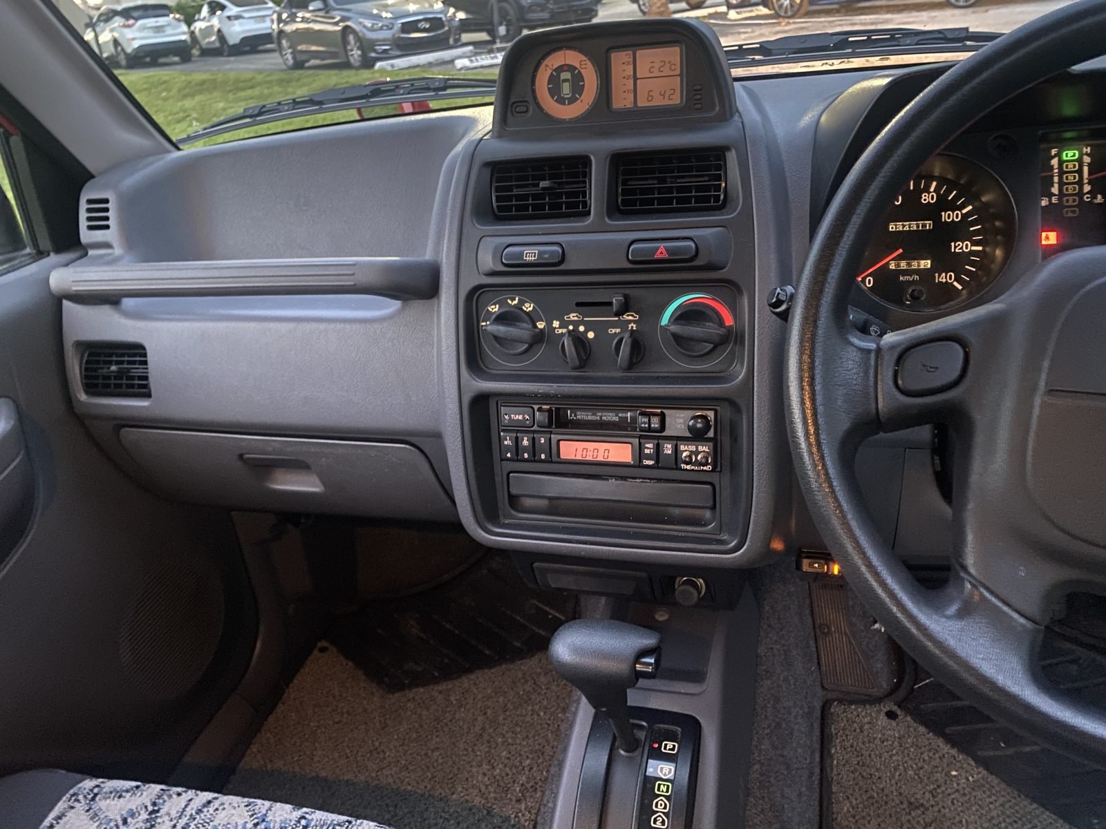 1996 Mitsubishi Pajero Mini — photo 12