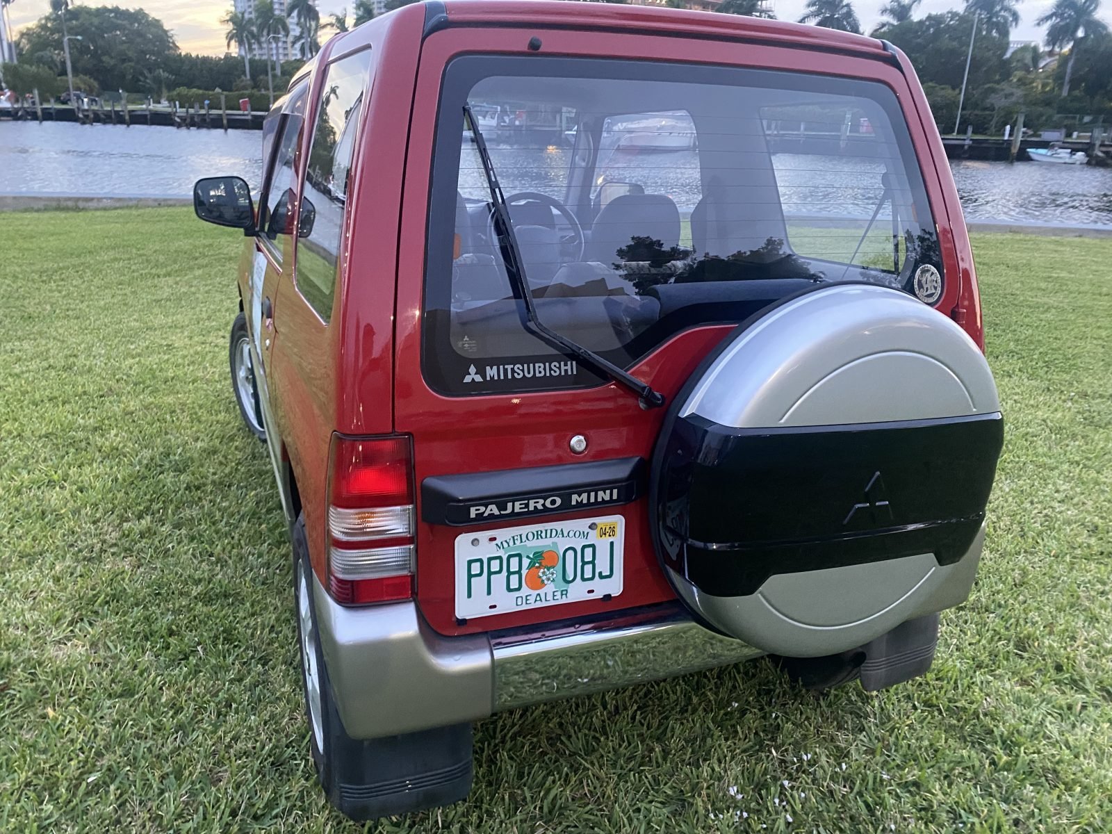 1996 Mitsubishi Pajero Mini — photo 5