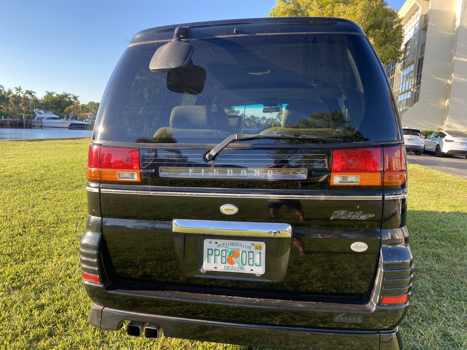 2000 Nissan Elgrand — photo 5