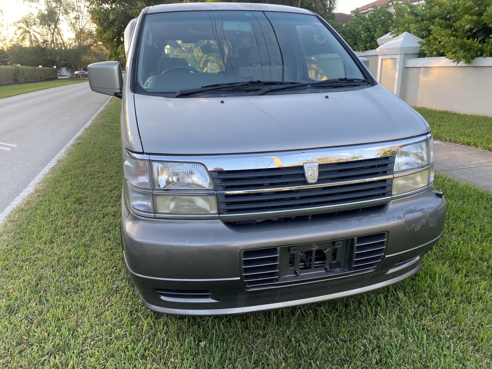 2000 Nissan Elgrand — photo 10
