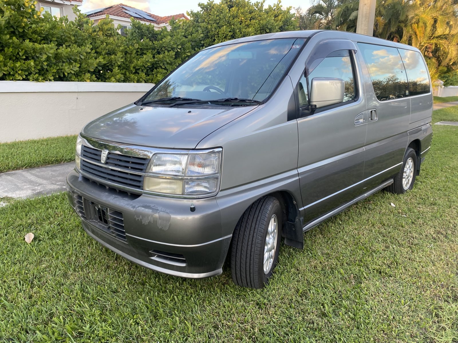 2000 Nissan Elgrand — photo 6