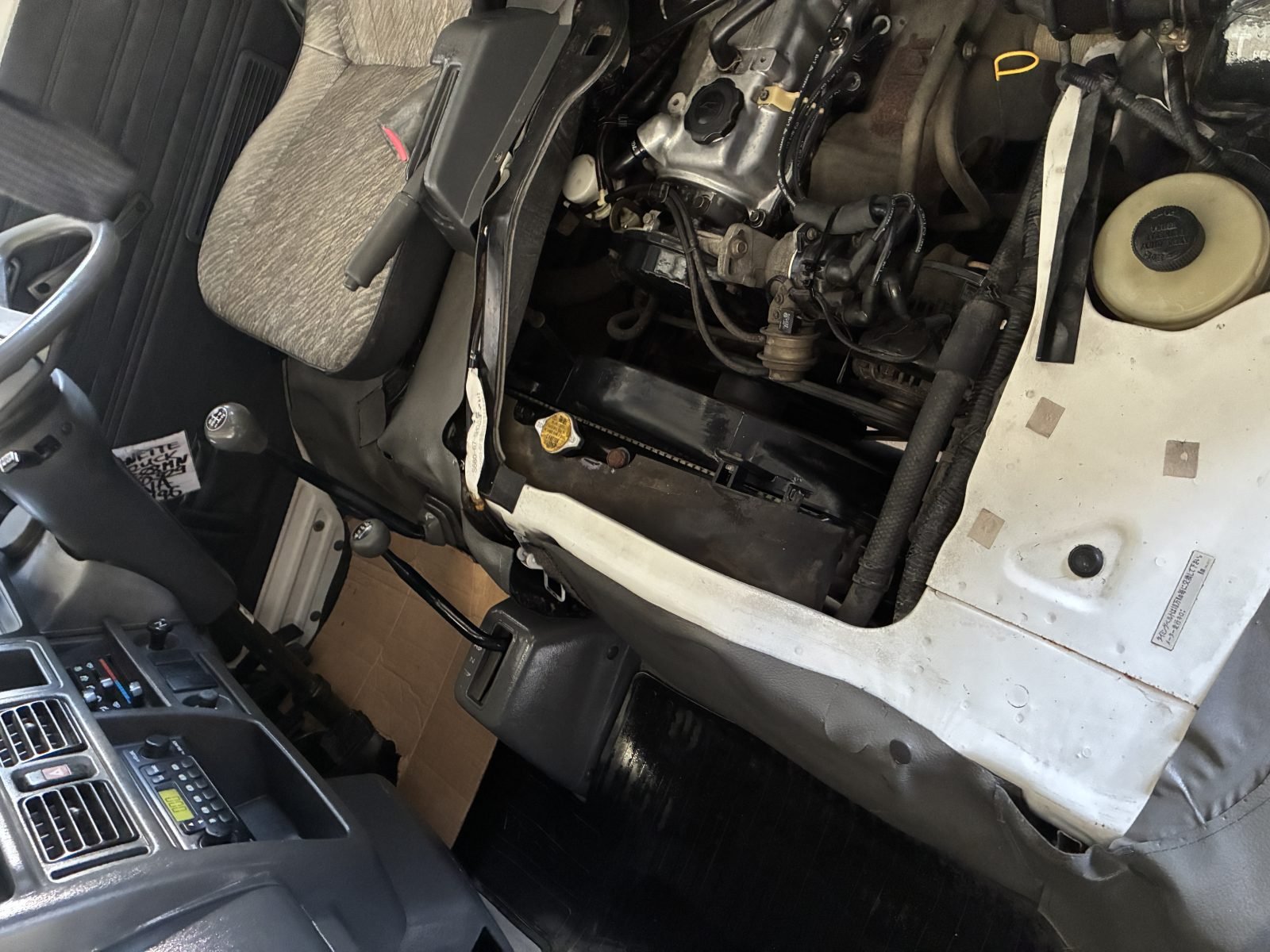 1997 Nissan Vanette Truck — photo 2