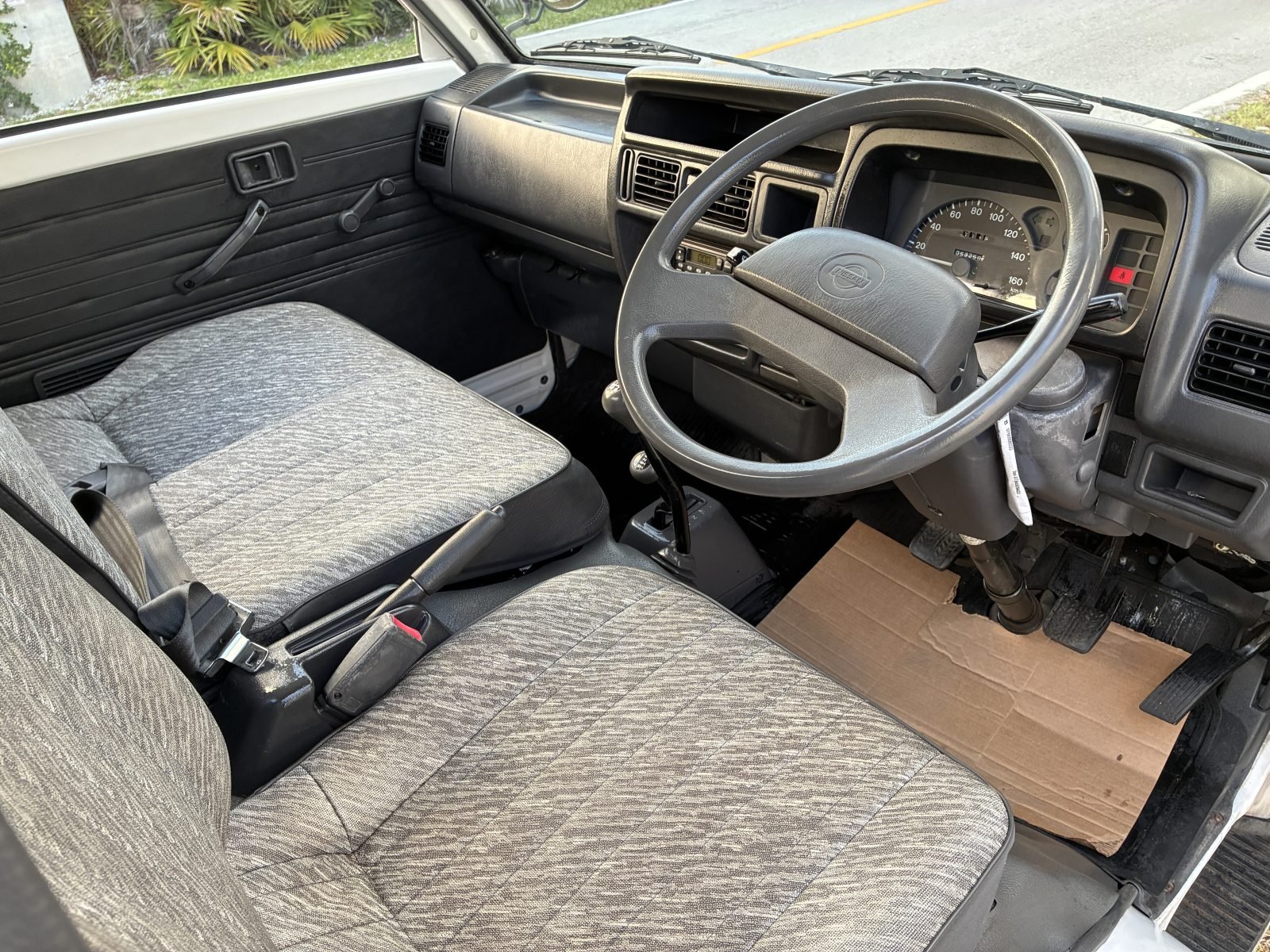 1997 Nissan Vanette Truck — photo 9