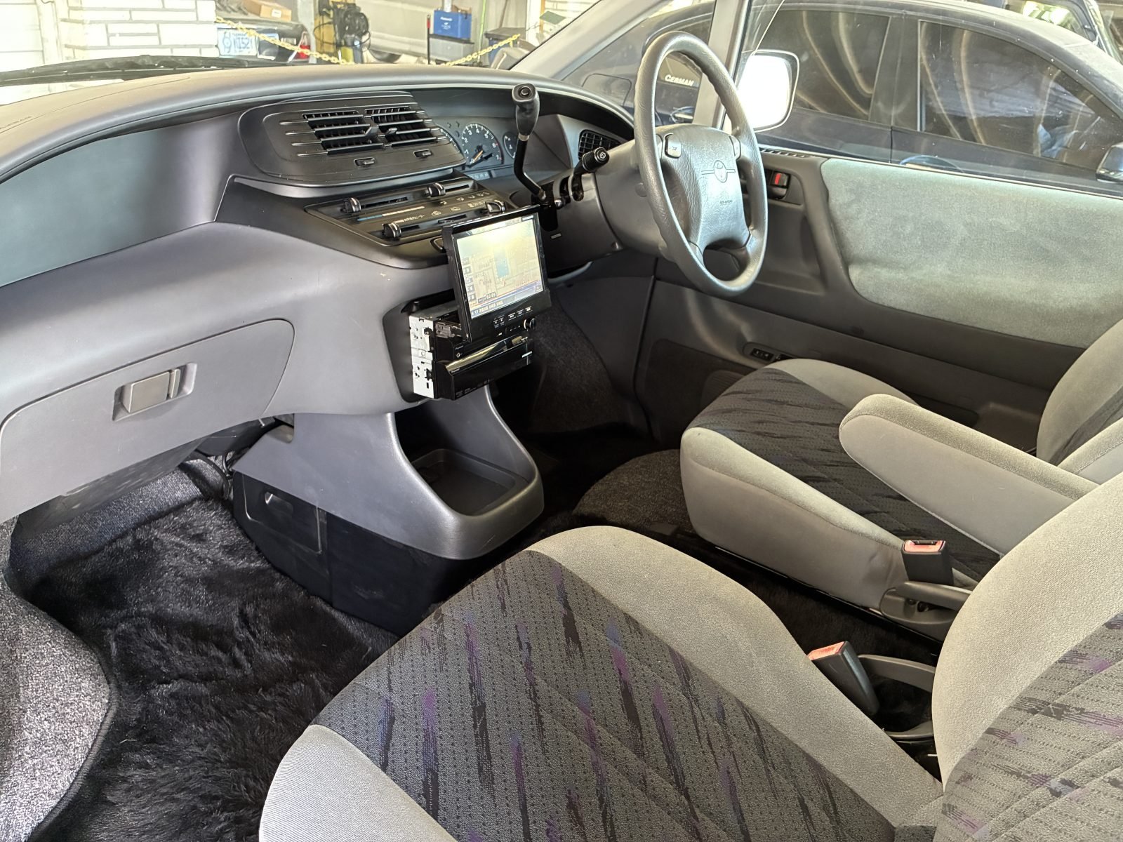 1999 Toyota Estima Emina — photo 11