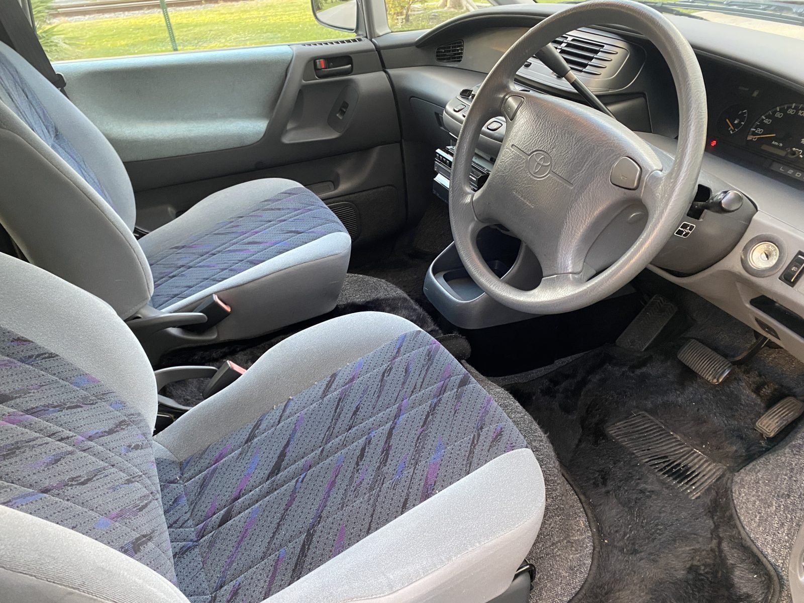 1999 Toyota Estima Emina — photo 5