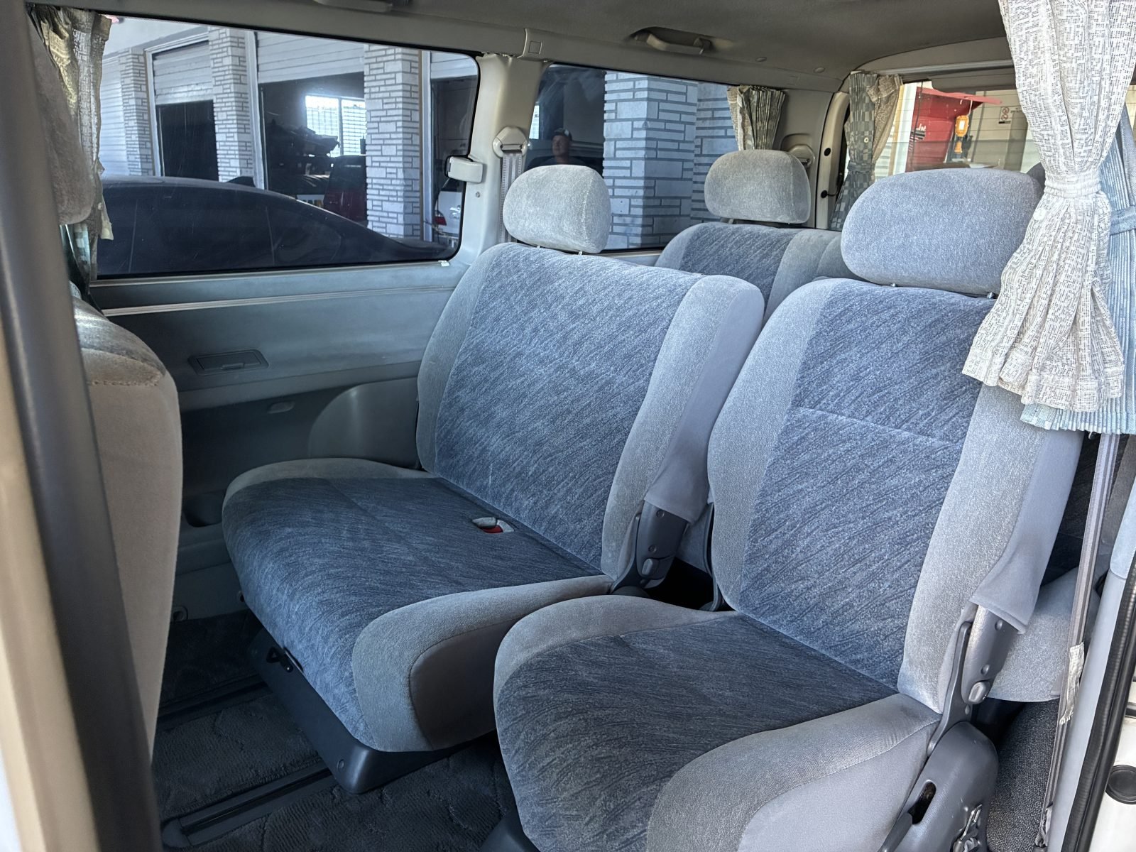 1997 Toyota Hiace Regius 4x4 — photo 4