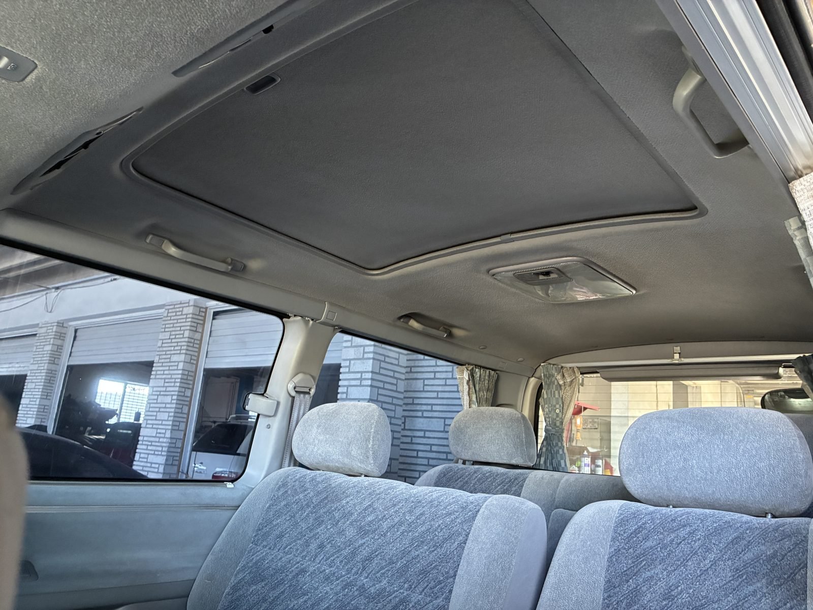1997 Toyota Hiace Regius 4x4 — photo 5