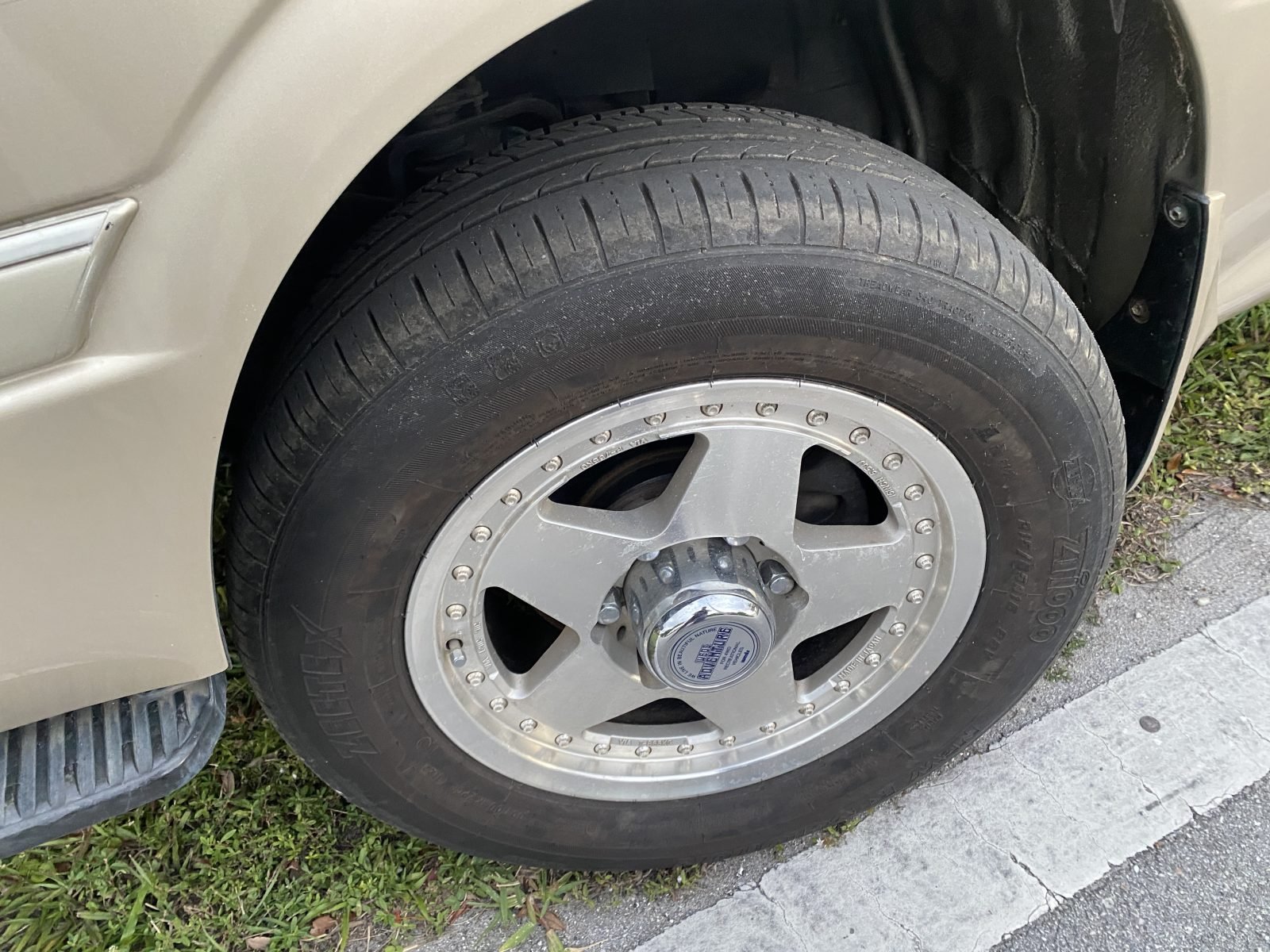 1994 Toyota Hiace Super Custom 4x4 Limited — photo 16