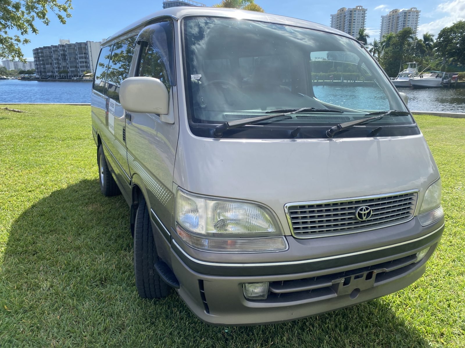 1999 Toyota Hiace Super Custom 4x4 — photo 20