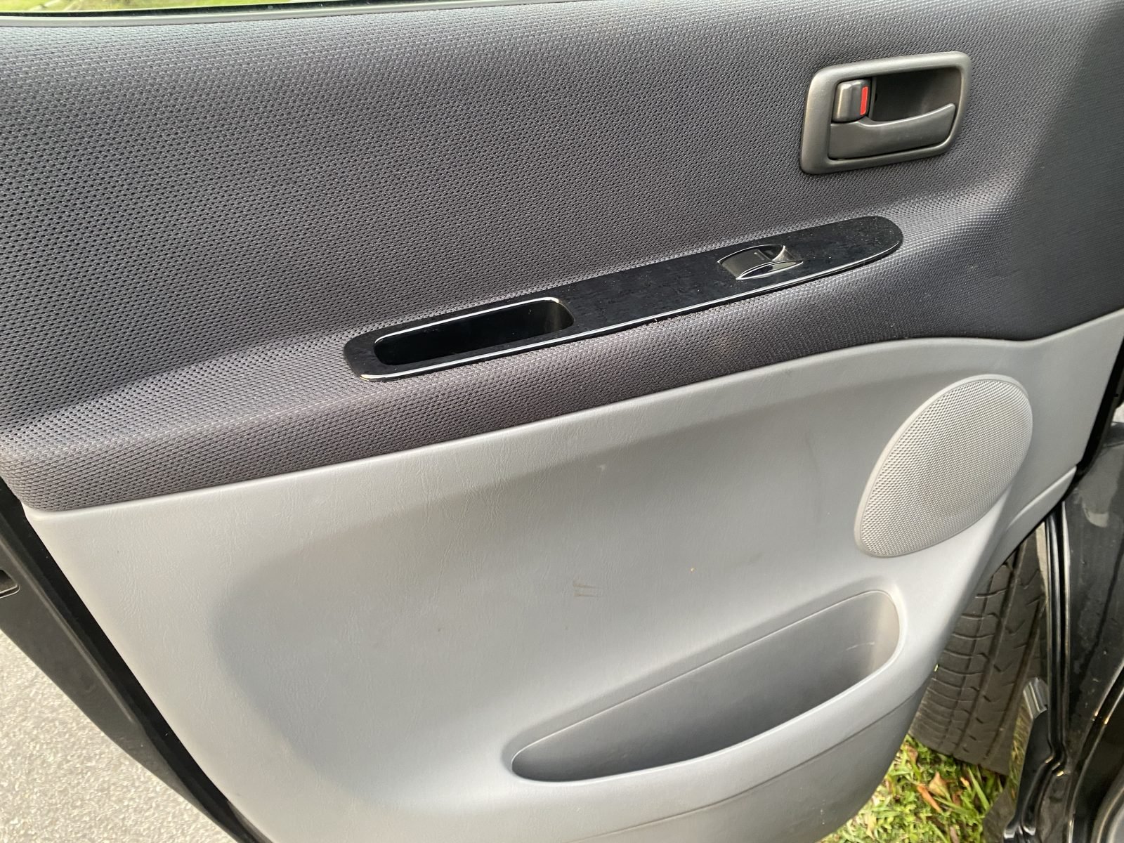 1999 Toyota Hiace Touring — photo 13