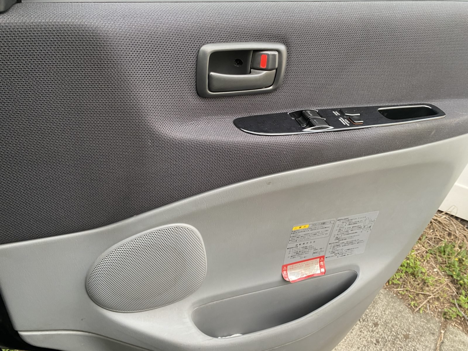 1999 Toyota Hiace Touring — photo 15