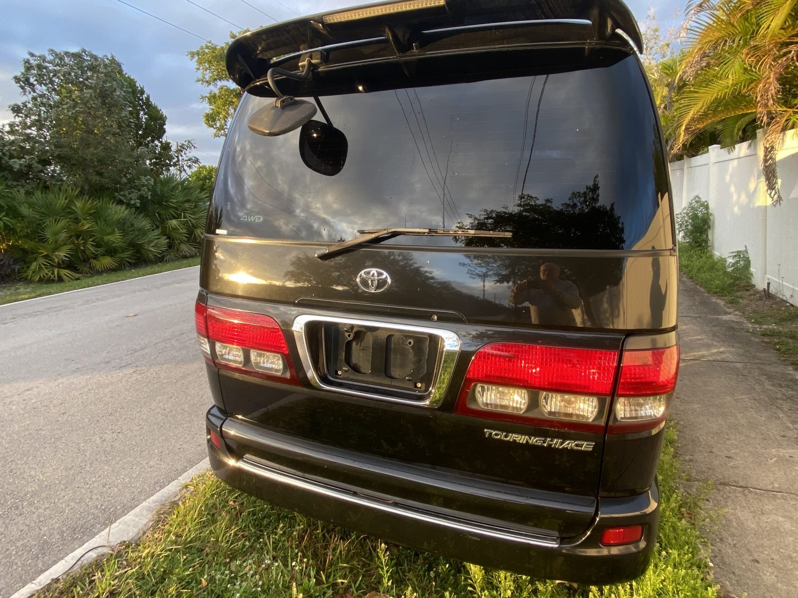 1999 Toyota Hiace Touring — photo 4